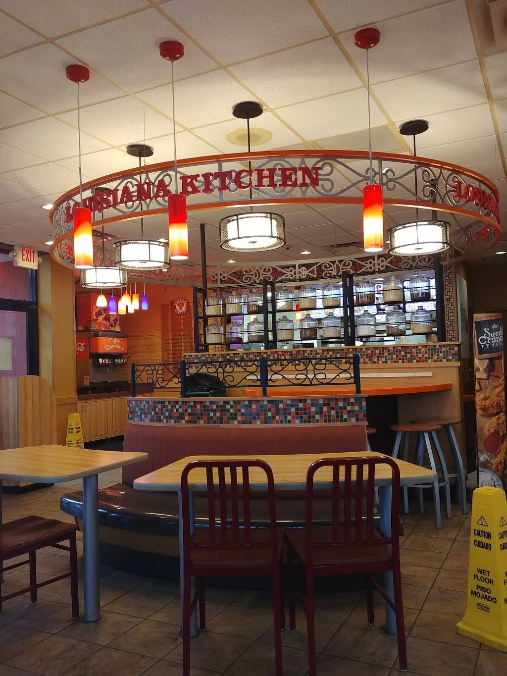 Popeyes Louisiana Kitchen | restaurant | 1800 N Knoxville Ave, Peoria, IL 61603, USA | 3096819248 OR +1 309-681-9248