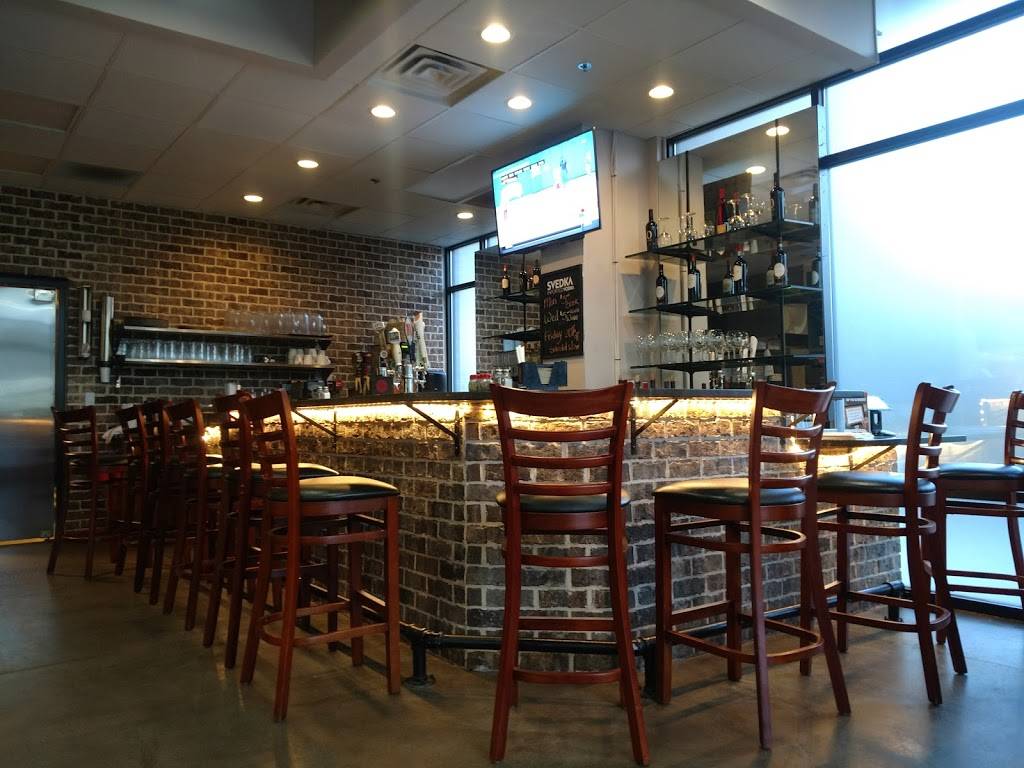 Vinnys N.Y. Pizza & Grill - Sandy Springs | restaurant | 111 Glenridge Point Pkwy, Sandy Springs, GA 30342, USA | 4045650369 OR +1 404-565-0369