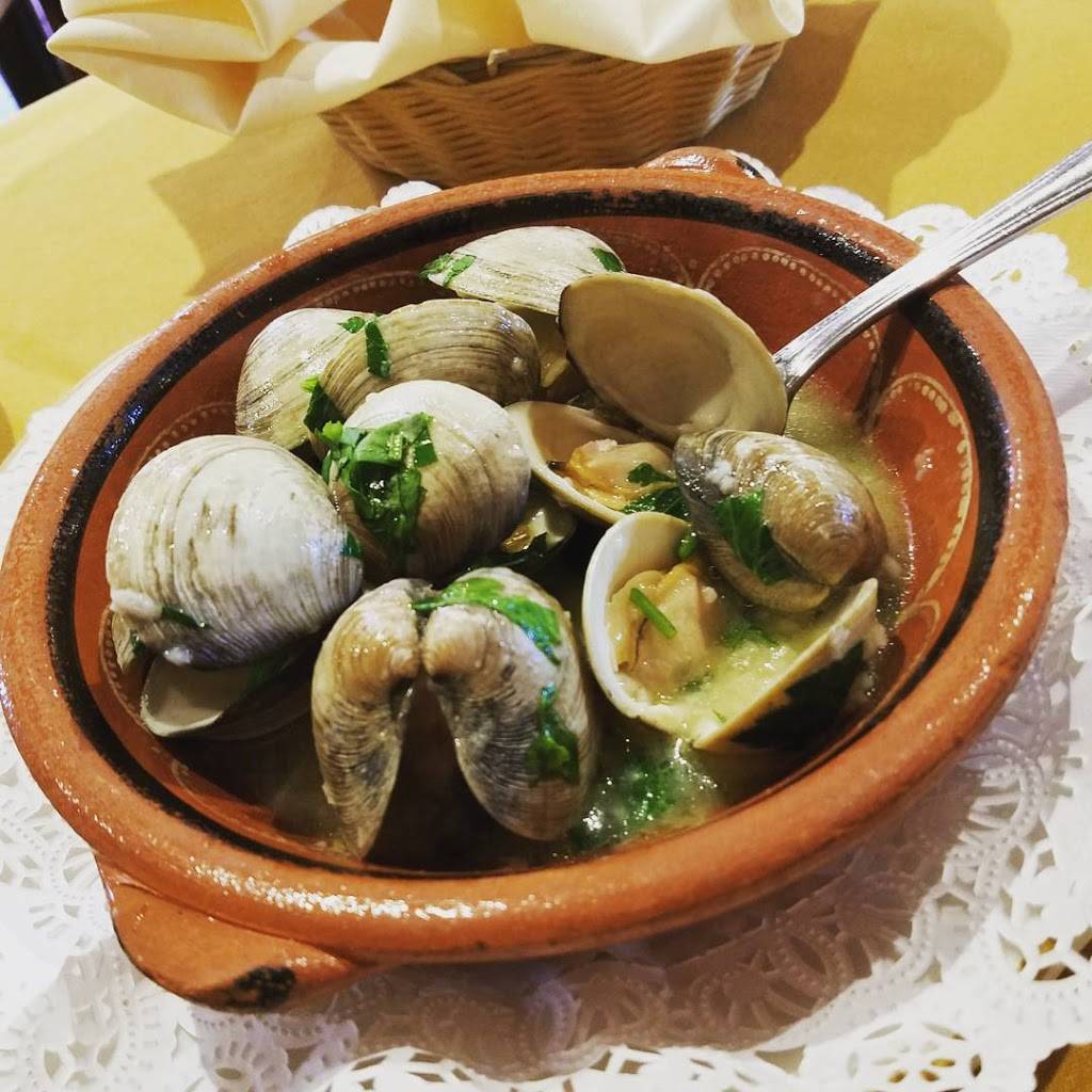 Minhoto | restaurant | 851 E Jersey St, Elizabeth, NJ 07201, USA | 9089651400 OR +1 908-965-1400