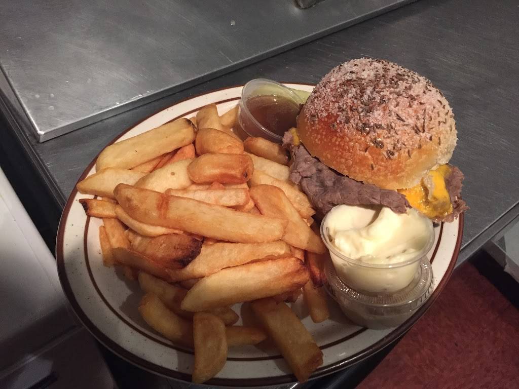 Jakes | restaurant | 1025, 4390 Buffalo Rd #6, North Chili, NY 14514, USA | 5855942555 OR +1 585-594-2555