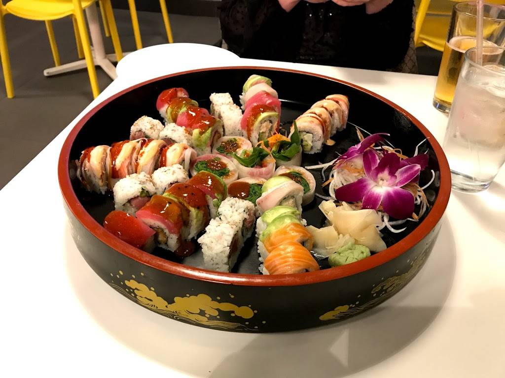 yellowfish sushi | restaurant | 17711 I-10 suite 104, San Antonio, TX 78257, USA | 2104765186 OR +1 210-476-5186