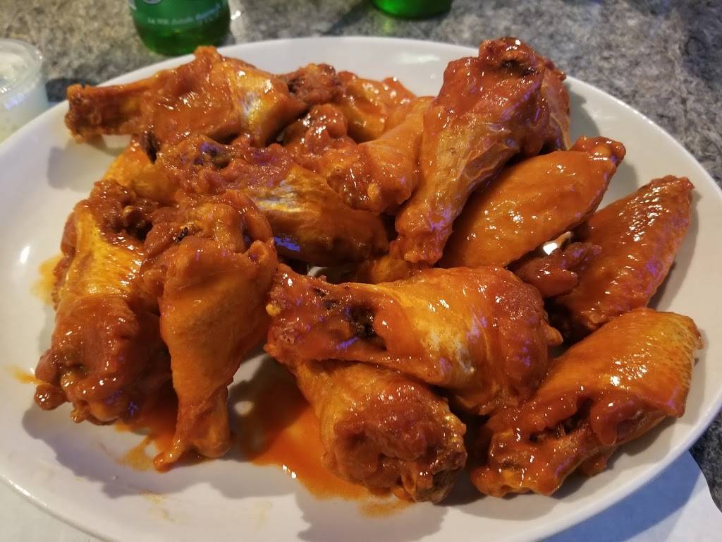 Washington Square | restaurant | 295 Washington St, Buffalo, NY 14203, USA | 7168490619 OR +1 716-849-0619