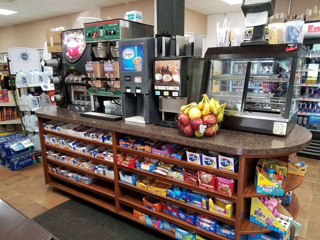 Chicken Coop Restaurant | restaurant | 40 Front St, Lovingston, VA 22949, USA | 4342637818 OR +1 434-263-7818