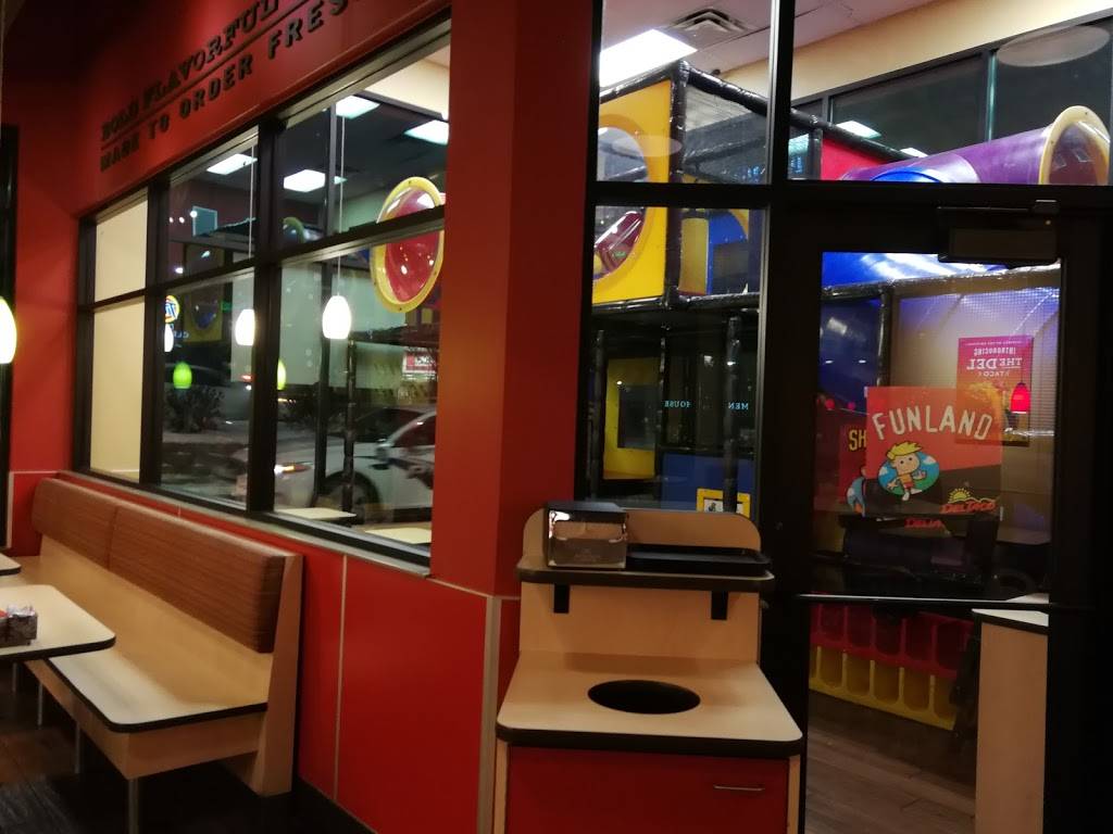 Del Taco | meal takeaway | 1651 S Jordan Pkwy, South Jordan, UT 84095, USA | 8012531831 OR +1 801-253-1831
