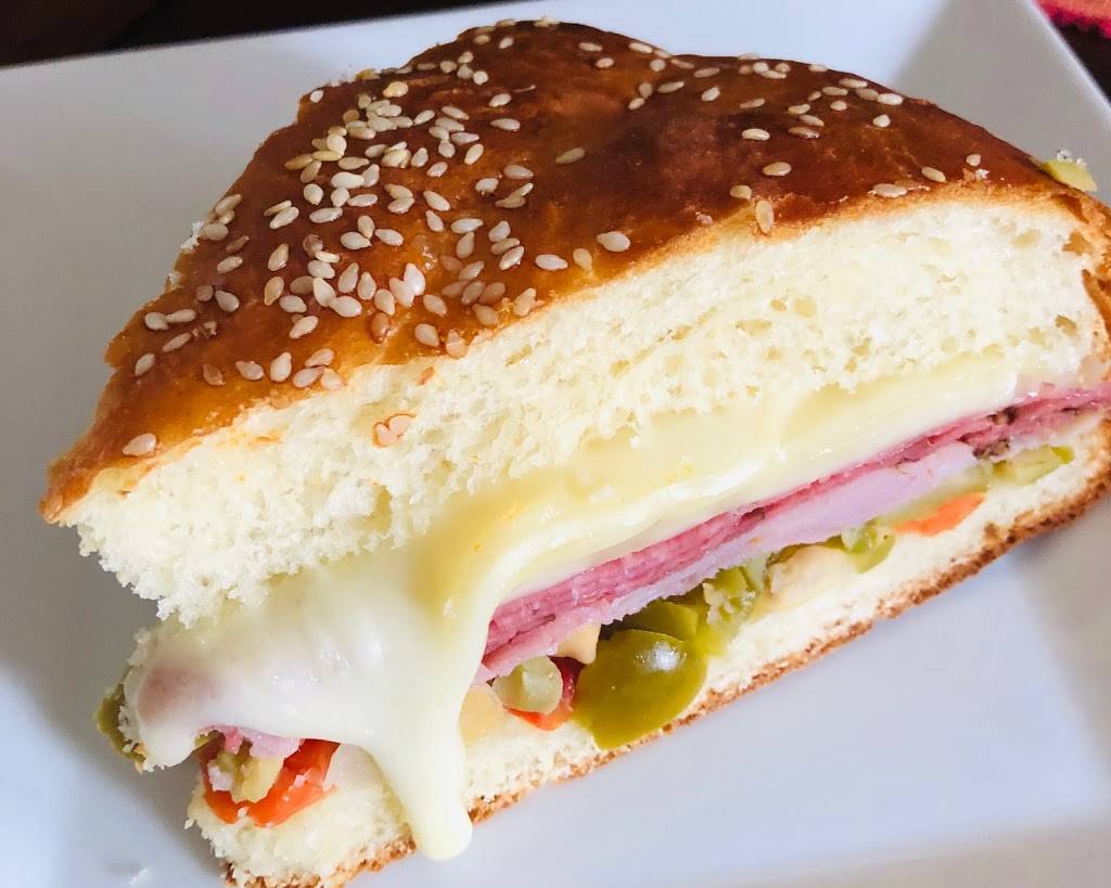 Ginos Italian Grill & Bar | restaurant | 8389 Mayfield Rd, Chesterland, OH 44026, USA | 4406884483 OR +1 440-688-4483