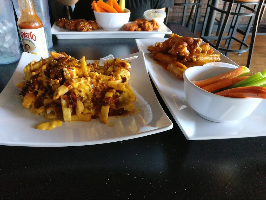 Chiki Chiki Wings and Sports | restaurant | 16312 Arrow Blvd, Fontana, CA 92335, USA | 9094293209 OR +1 909-429-3209