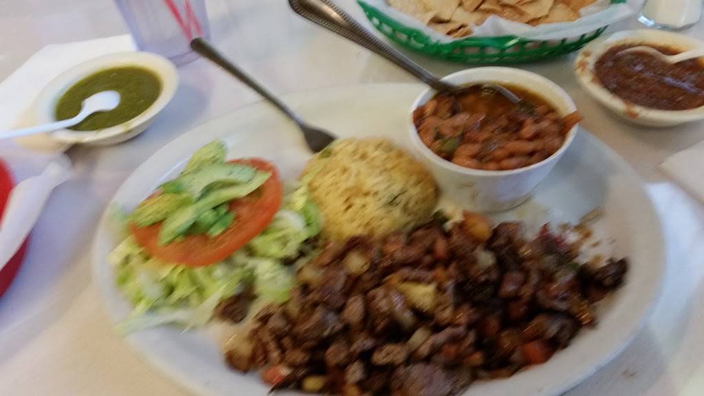 Leticias Mexican Restaurant | restaurant | 1922 N Zarzamora St, San Antonio, TX 78201, USA | 2107371134 OR +1 210-737-1134