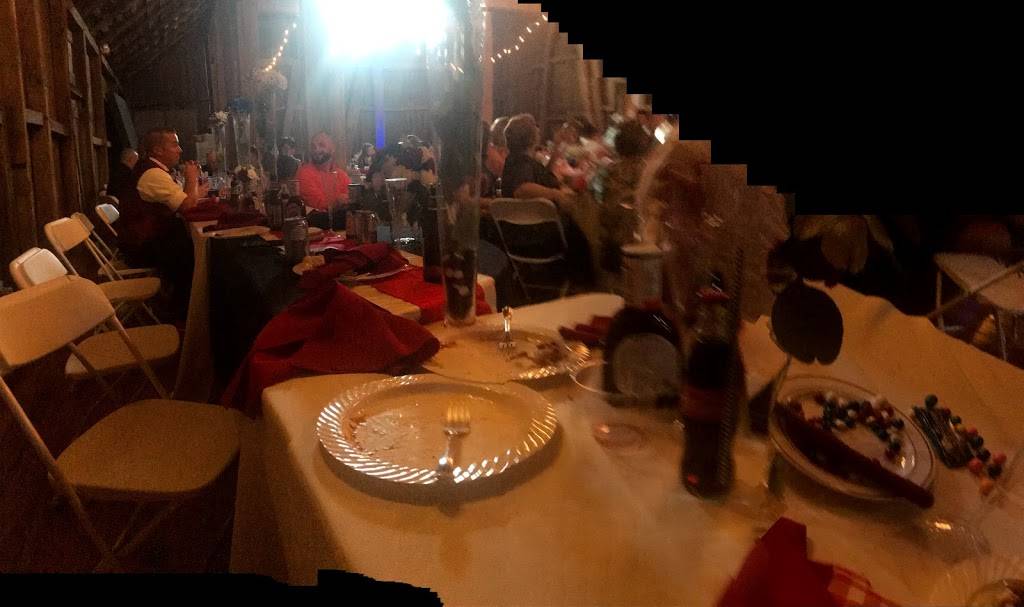 The Barn at Sugarcreek | restaurant | 6907 Spooky Hollow Rd NW, Sugarcreek, OH 44681, USA | 3308523321 OR +1 330-852-3321