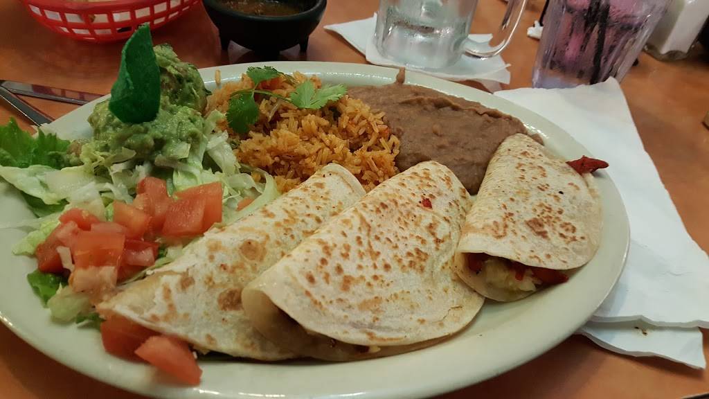 El Jardin Restaurant | restaurant | 7849 Harrisburg Blvd, Houston, TX 77012, USA | 7139213633 OR +1 713-921-3633