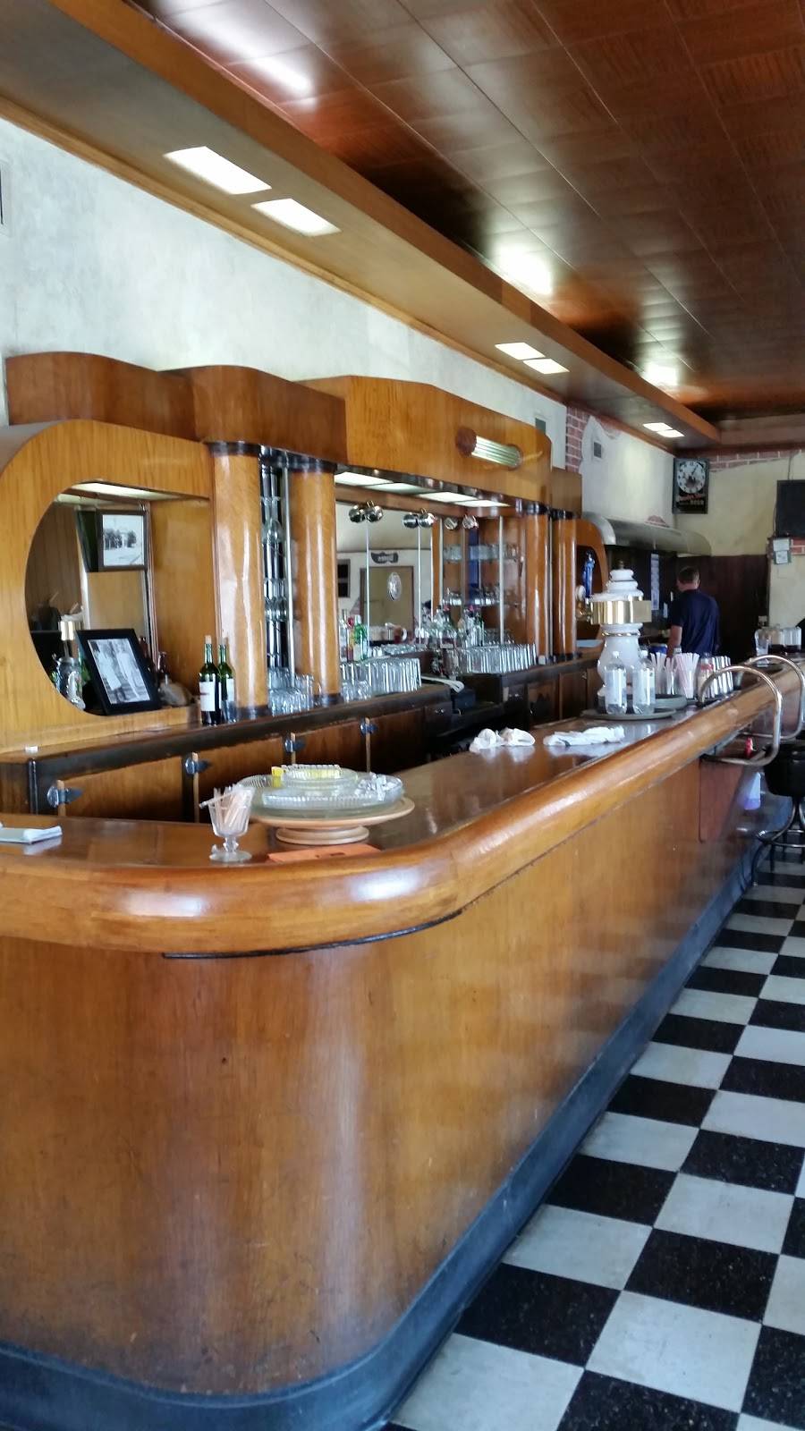 Wooden Shoe Inn | restaurant | 6 N Main St, Minster, OH 45865, USA | 4196282349 OR +1 419-628-2349