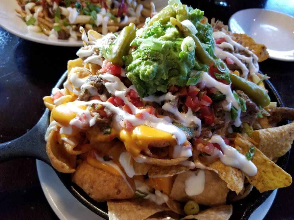 The Catch | restaurant | 2100 E Katella Ave #104, Anaheim, CA 92806, USA | 7149350101 OR +1 714-935-0101