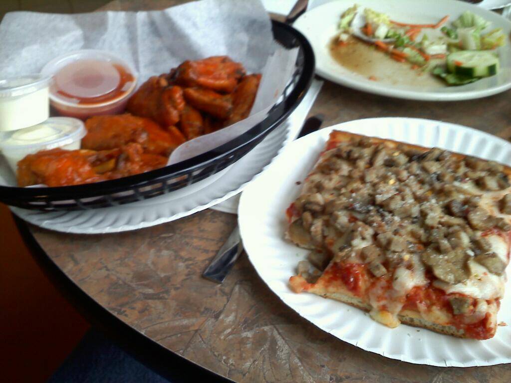 Brooklyn Pizza Parlor | restaurant | 7725 Colony Rd E1, Charlotte, NC 28226, USA | 7045425439 OR +1 704-542-5439