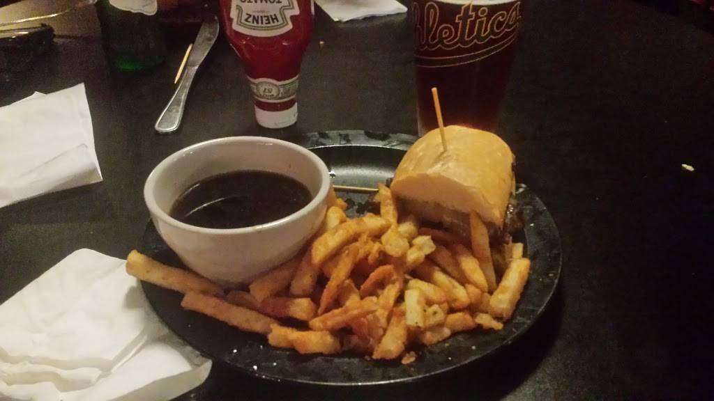 Maxwell’s Eatery | restaurant | 1344 Market St, Redding, CA 96001, USA | 5302477200 OR +1 530-247-7200