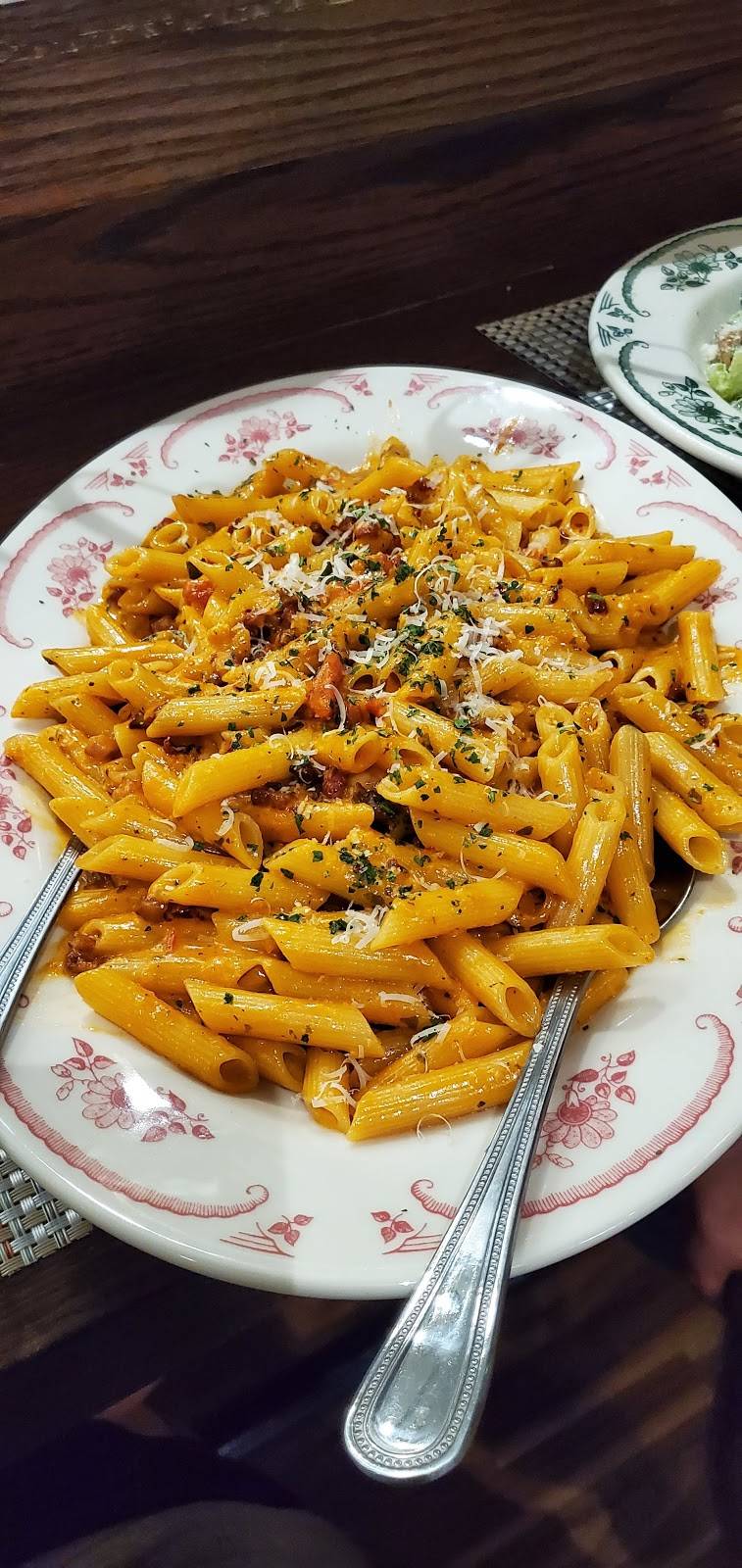 Little Mama’s Italian | restaurant | 4521 Sharon Rd, Charlotte, NC 28211, USA | 9802090323 OR +1 980-209-0323