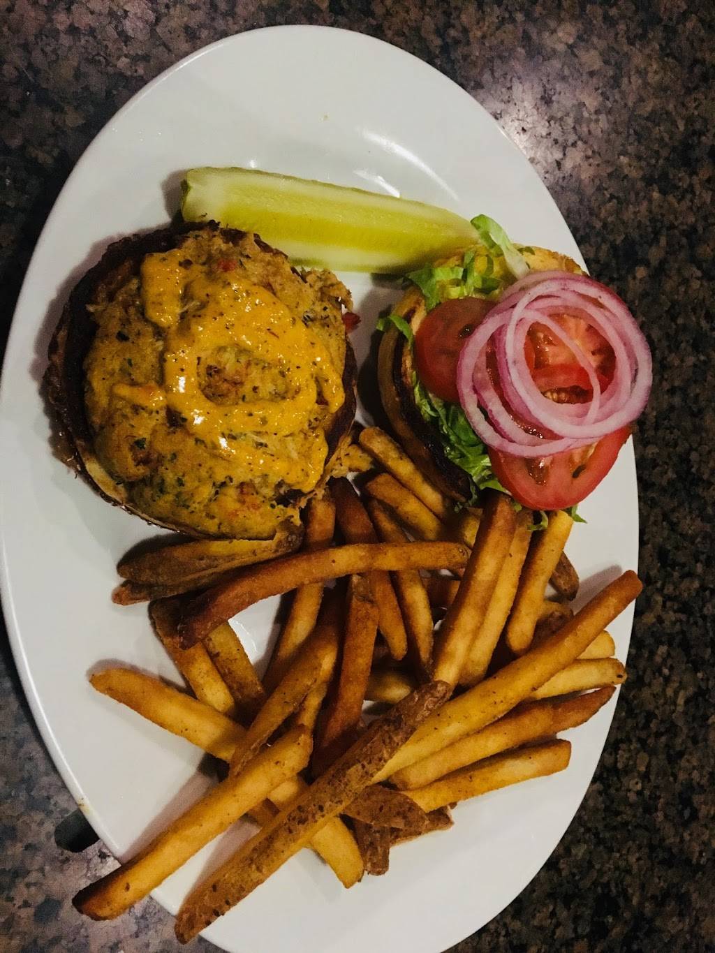 Milwaukee Sail Loft | restaurant | 649 E Erie St, Milwaukee, WI 53202, USA | 4142230100 OR +1 414-223-0100