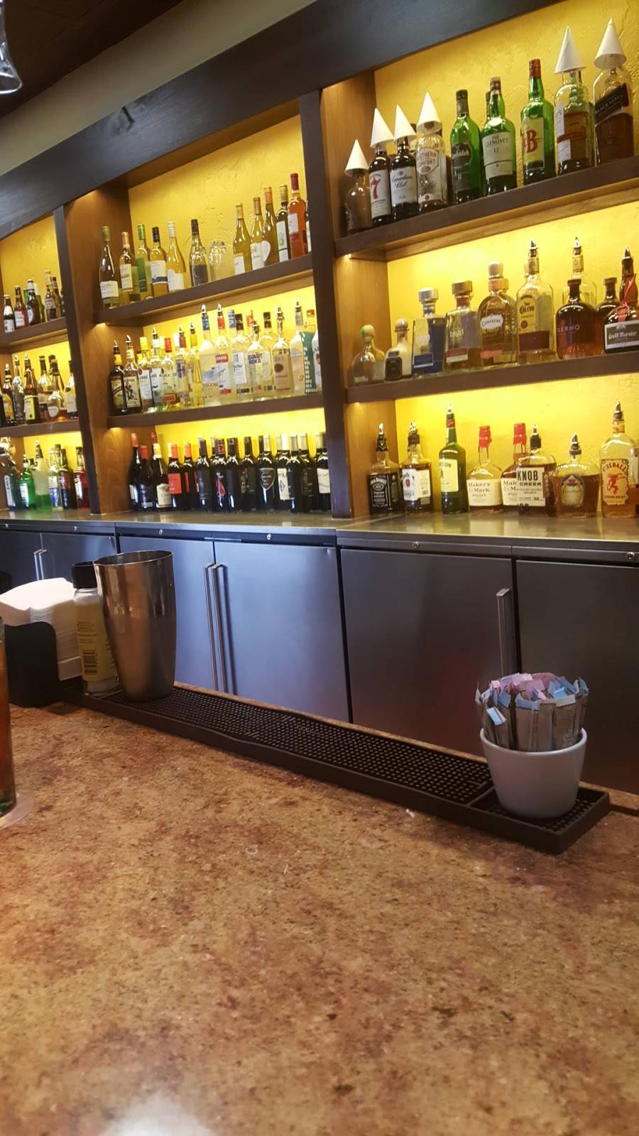 Olive Garden Italian Restaurant | meal takeaway | 513 N Academy Blvd, Colorado Springs, CO 80909, USA | 7195911210 OR +1 719-591-1210