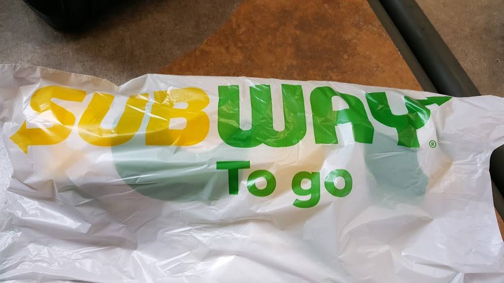 Subway Restaurants | restaurant | 5730 NW 176th St, Hialeah, FL 33015, USA | 3055563376 OR +1 305-556-3376