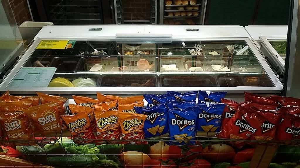 Subway | restaurant | 11957 Douglas Ave, Urbandale, IA 50322, USA | 5152763044 OR +1 515-276-3044