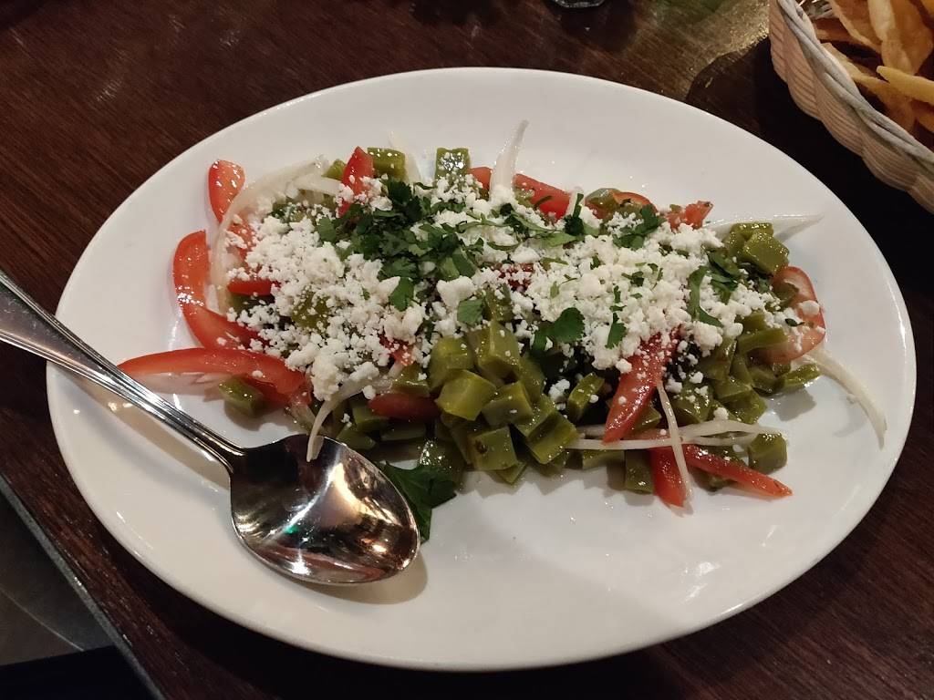 El Sirenito | restaurant | 5901 Airport Way S, Seattle, WA 98108, USA | 2067635657 OR +1 206-763-5657