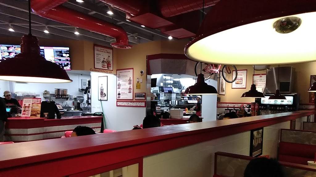 Freddys Frozen Custard & Steakburgers | restaurant | 327 Mile of Cars Way, National City, CA 91950, USA | 6194345649 OR +1 619-434-5649