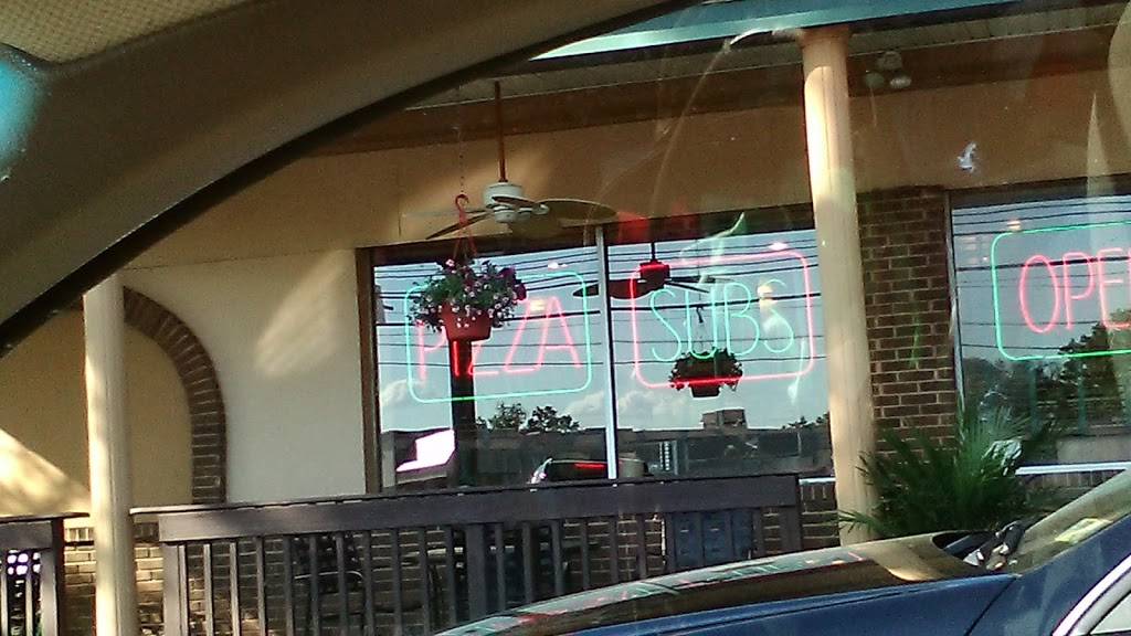 Ninos Pizza | restaurant | 3002, 721 E Main St, Lansdale, PA 19446, USA | 2153623900 OR +1 215-362-3900