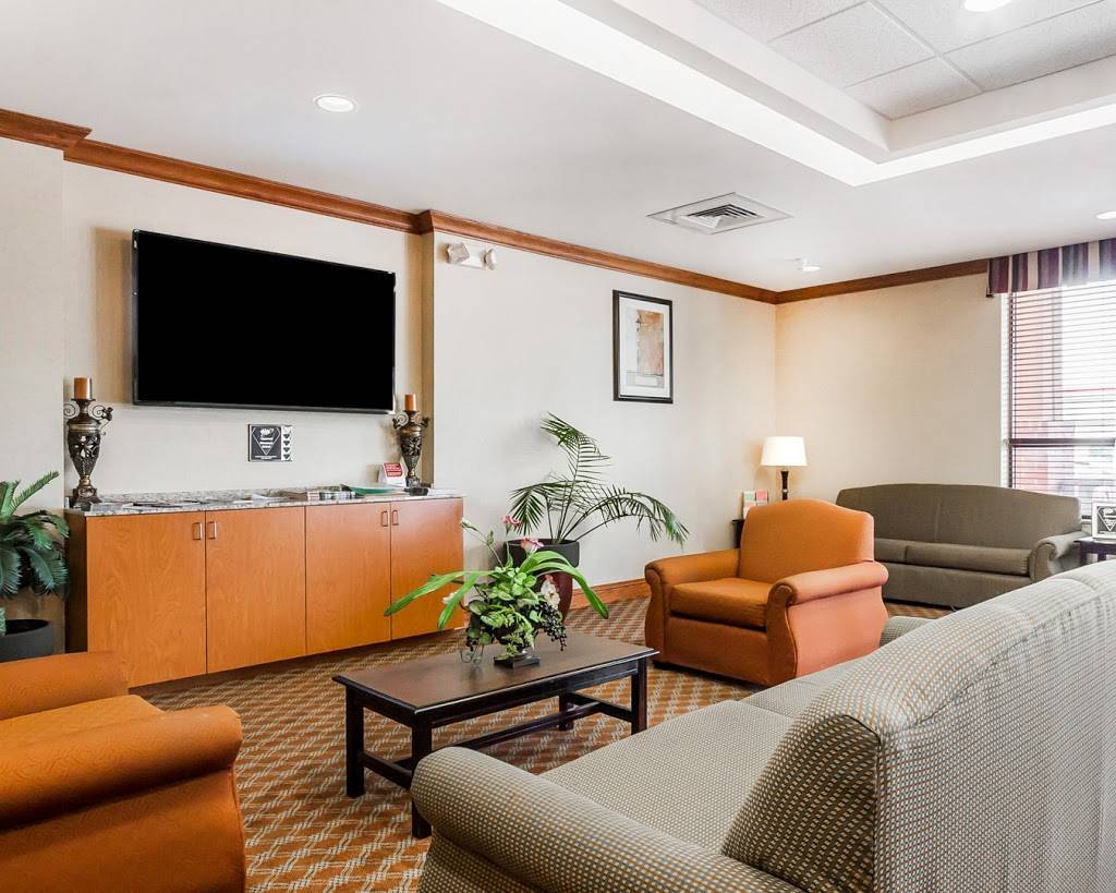 Comfort Inn & Suites Sikeston I-55 | restaurant | 109 Matthews Ln, Sikeston, MO 63801, USA | 5734720197 OR +1 573-472-0197