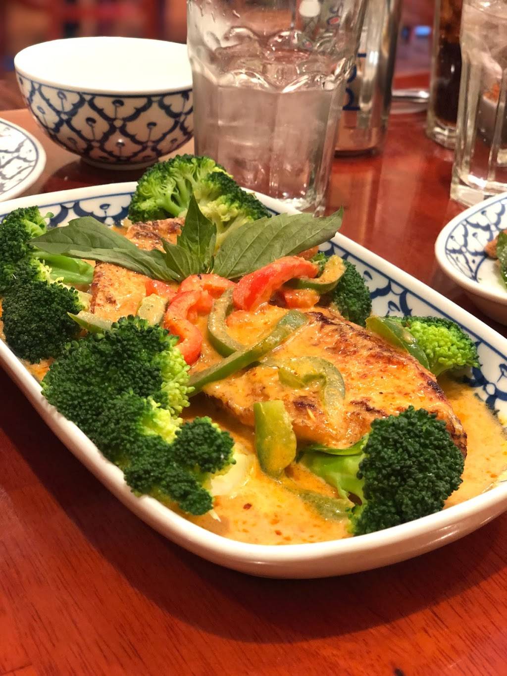 Phi Chay Thai Cuisine | restaurant | 967 7th St W, St Paul, MN 55102, USA | 6512225859 OR +1 651-222-5859