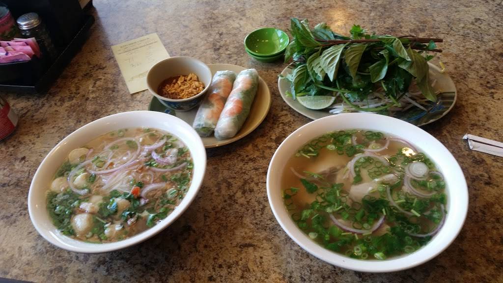 Pho Ben Noodle House | restaurant | 3613 Hwy 6, Sugar Land, TX 77478, USA | 2815650492 OR +1 281-565-0492