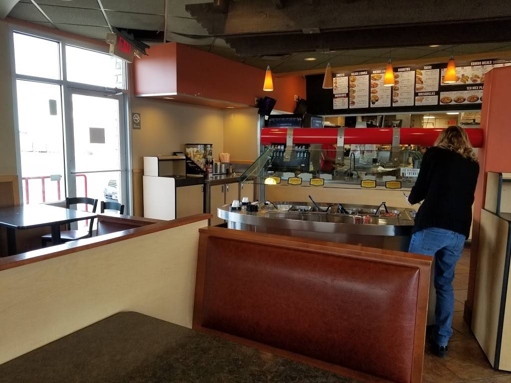 Taco Bueno | restaurant | 10932 Stadium Dr, Kansas City, KS 66111, USA | 9133281025 OR +1 913-328-1025