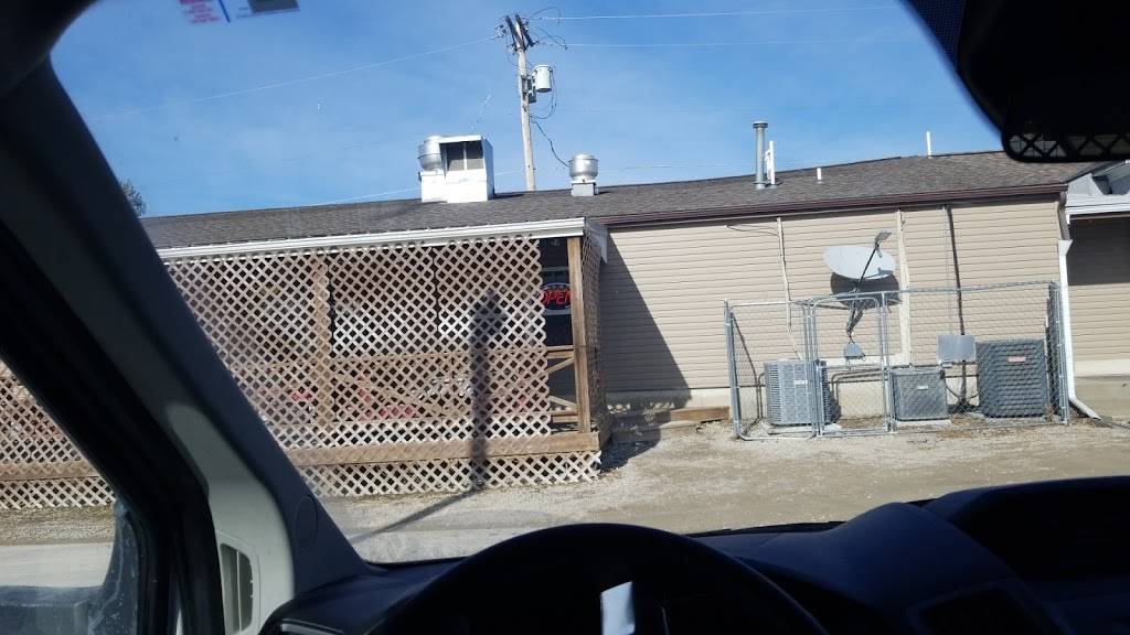 Jamies Place | restaurant | 300 S Market St, Holden, MO 64040, USA | 8167324346 OR +1 816-732-4346