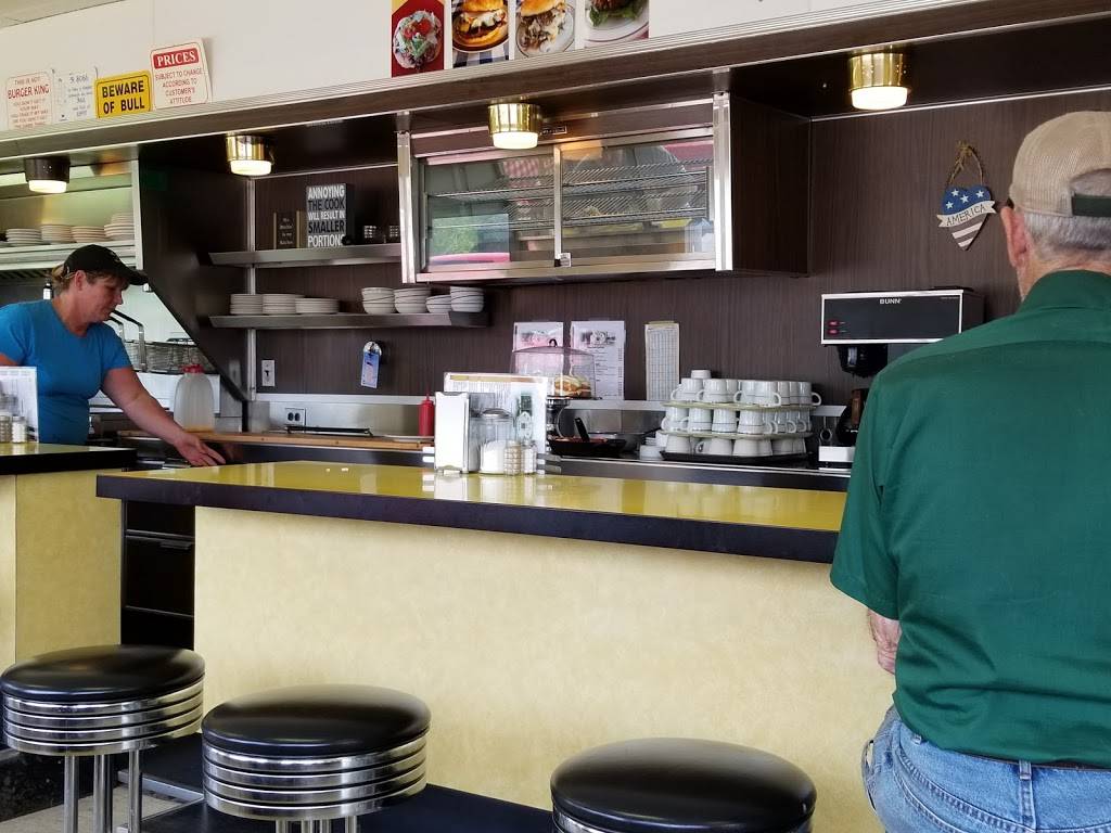 Kaylas Kafe | restaurant | 1740 N Van Dyke Rd, Decker, MI 48426, USA | 9896352453 OR +1 989-635-2453