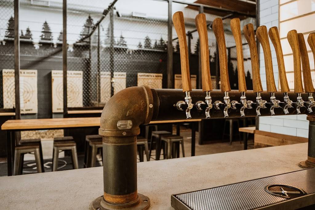 Hatchets & Hops | restaurant | 98 N 11th St, Brooklyn, NY 11249, USA | 8559512973 OR +1 855-951-2973