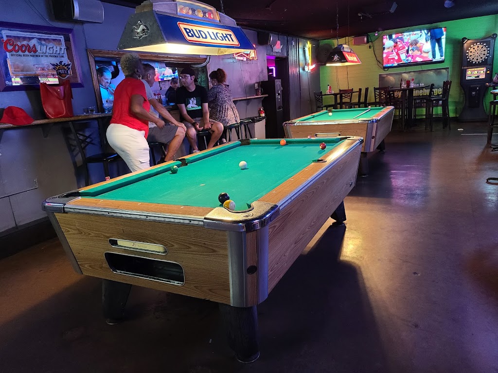 Harveys Wineburger | restaurant | 4812 N 16th St, Phoenix, AZ 85016, USA | 6022489950 OR +1 602-248-9950