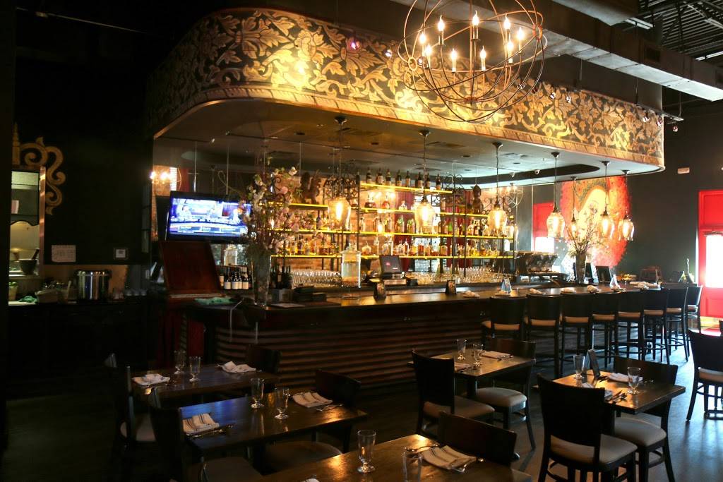 Songkran Thai Kitchen | restaurant | 1101 Uptown Park Blvd #8, Houston, TX 77056, USA | 7139939096 OR +1 713-993-9096