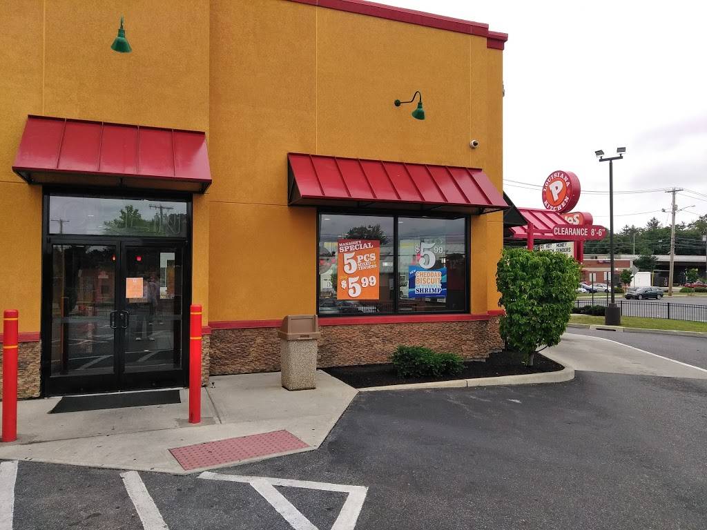 Popeyes Louisiana Kitchen | restaurant | 287 North Ave, Bridgeport, CT 06606, USA | 2039084881 OR +1 203-908-4881