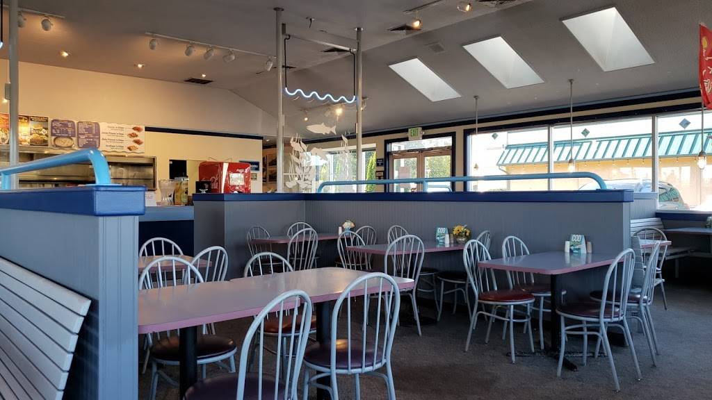 Ivars Seafood Bar | restaurant | 9726 State Ave, Marysville, WA 98270, USA | 3606537734 OR +1 360-653-7734