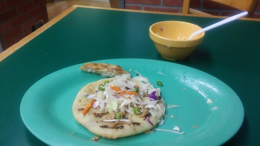 Raymundos Salvadorean Restaurant | restaurant | 118 Cambridge St, Worcester, MA 01603, USA | 7742431188 OR +1 774-243-1188