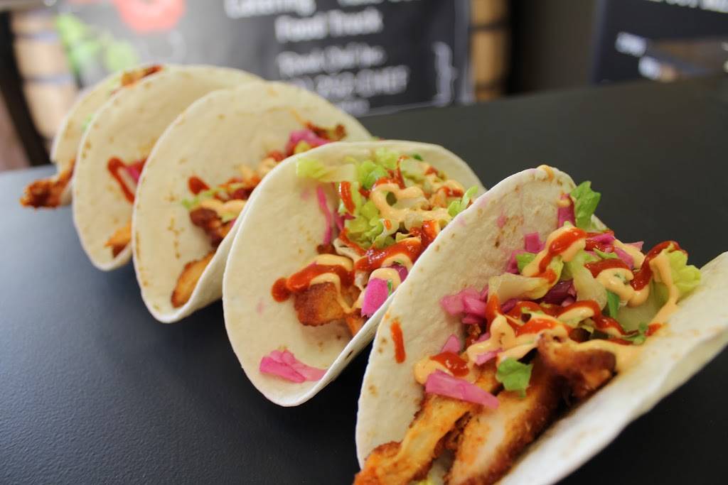 Road Chef (Catering Address) | restaurant | 740 Michigan Ave, Windsor, ON N9J 2E6, Canada | 5199782888 OR +1 519-978-2888