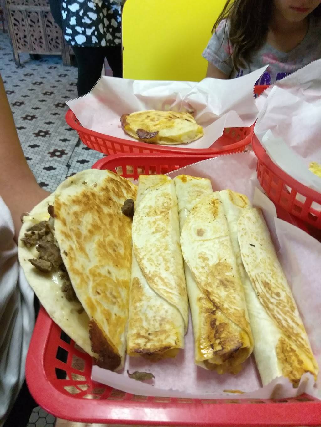 Las Gorditas De Don Angel | restaurant | 3000 S Laramie Ave, Cicero, IL 60804, USA | 7087807433 OR +1 708-780-7433