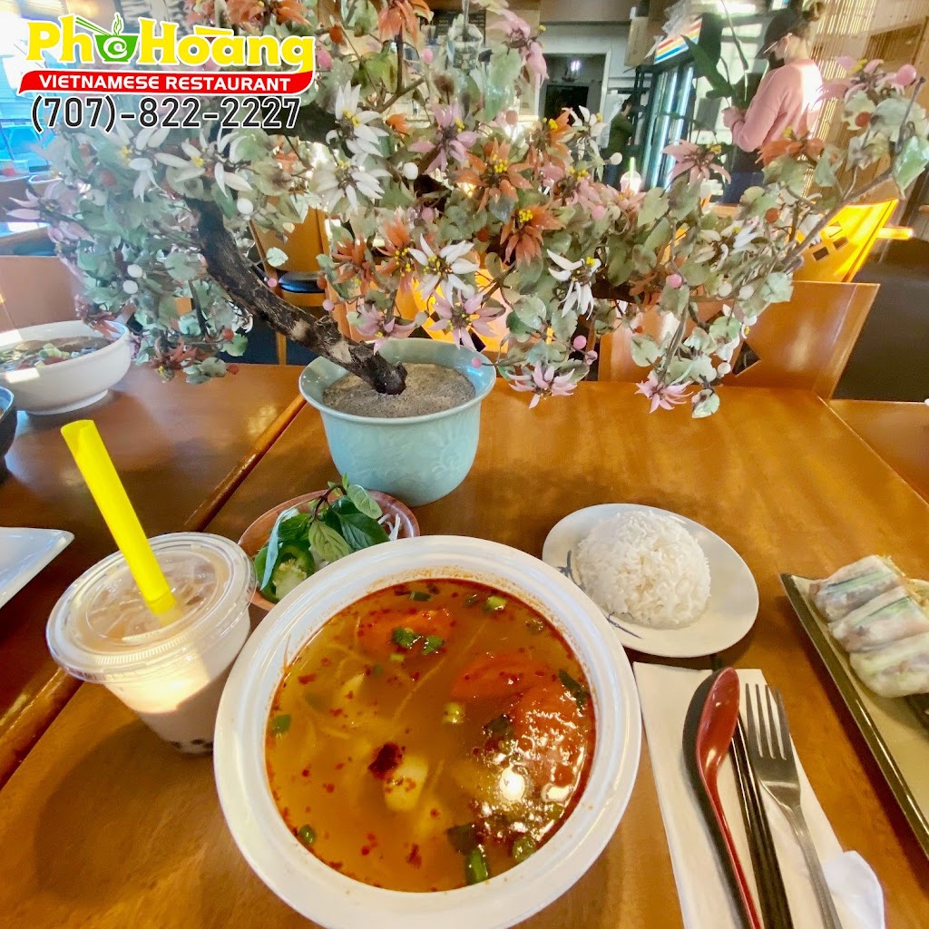 Pho Hoang | restaurant | 1390 G St, Arcata, CA 95521, USA | 7078222227 OR +1 707-822-2227