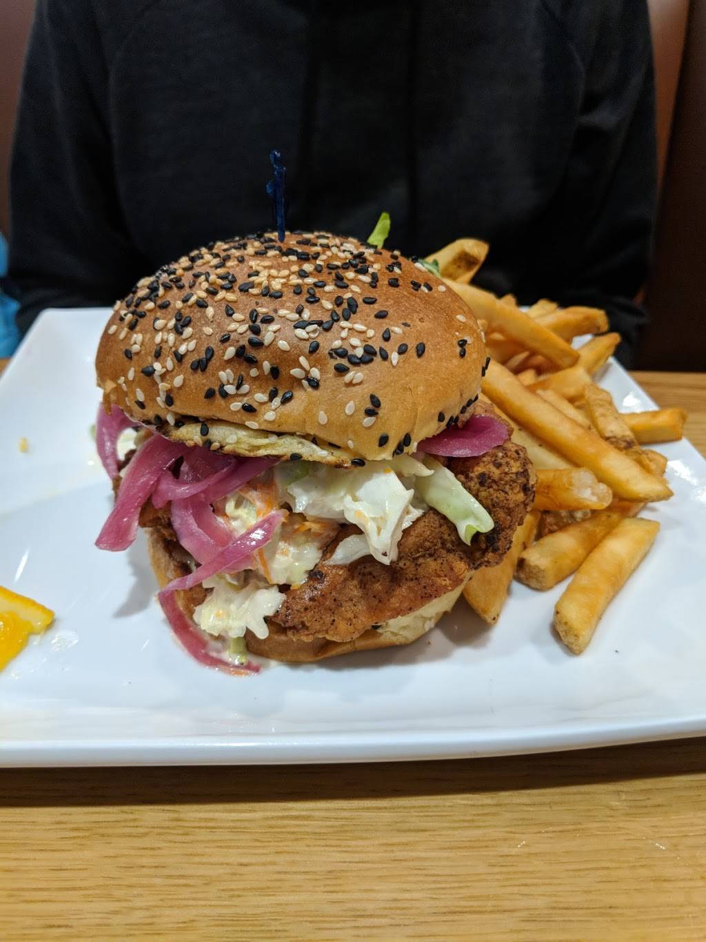 Mels Drive-in | restaurant | 1670 Lincoln Blvd, Santa Monica, CA 90404, USA | 3103920139 OR +1 310-392-0139