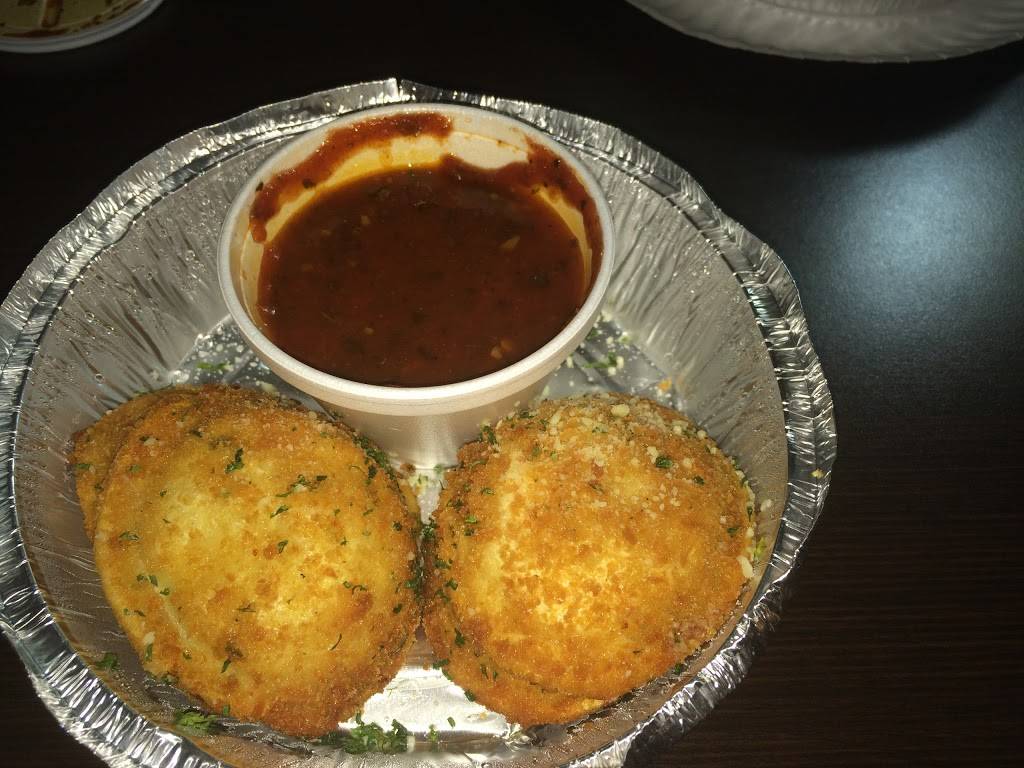 Capizzis Italian Kitchen | restaurant | 2525 Clarksville St, Paris, TX 75460, USA | 9037857590 OR +1 903-785-7590