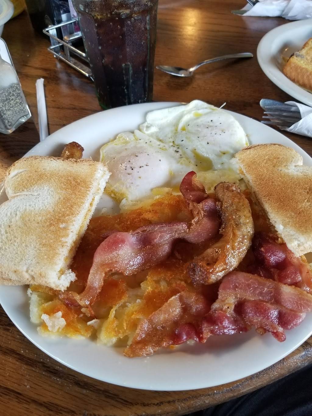 The Beachcliff Diner | restaurant | 2405 W Erie Ave, Lorain, OH 44053, USA | 4402442030 OR +1 440-244-2030