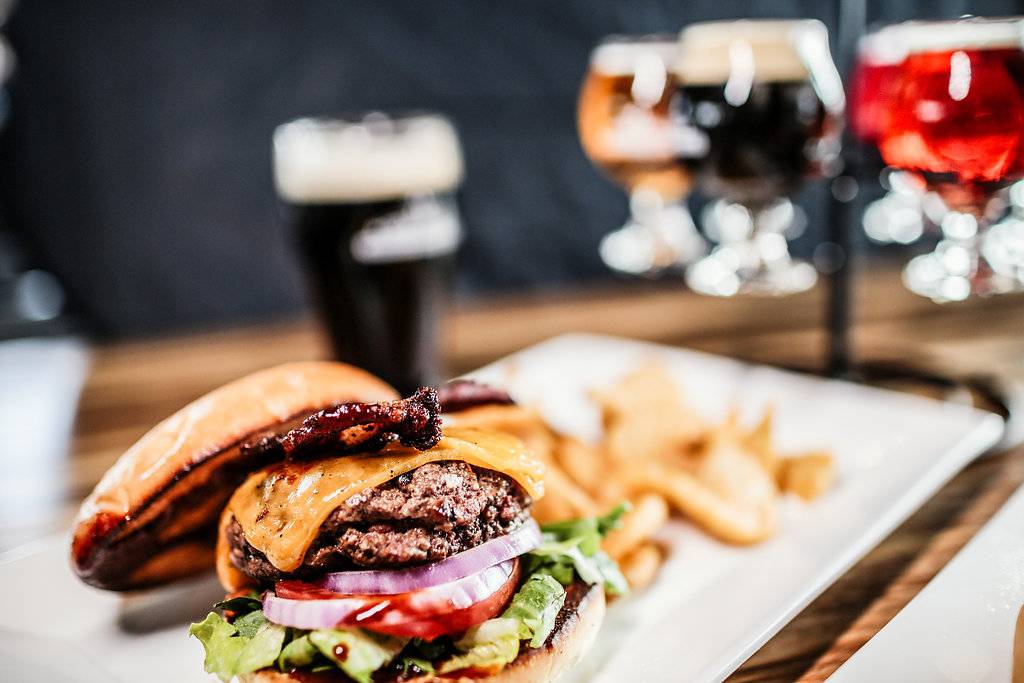 Growler USA - The Colony | restaurant | 6520 Cascades Ct suite 200, The Colony, TX 75056, USA | 2144691558 OR +1 214-469-1558