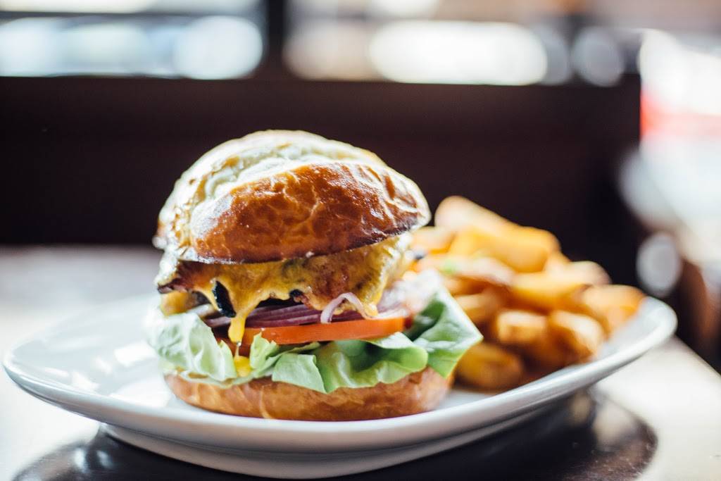 de Veres Irish Pub | restaurant | 1521 L St, Sacramento, CA 95814, USA | 9162319947 OR +1 916-231-9947