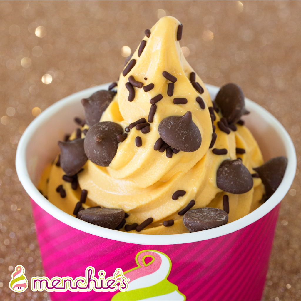 Menchies Frozen Yogurt | bakery | 3225 Sports Arena Blvd Ste 105, San Diego, CA 92110, USA | 6192215944 OR +1 619-221-5944