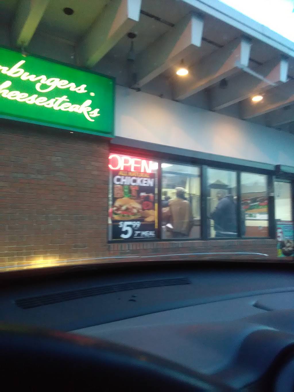 Mr. Hero | meal takeaway | 7606 St Clair Ave, Cleveland, OH 44103, USA | 2164314222 OR +1 216-431-4222