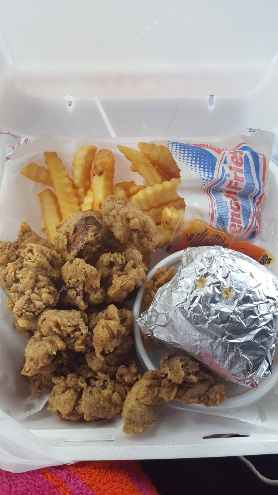 Bobbys Treat Shop | restaurant | 201 W Ward St, Douglas, GA 31533, USA | 9123843660 OR +1 912-384-3660