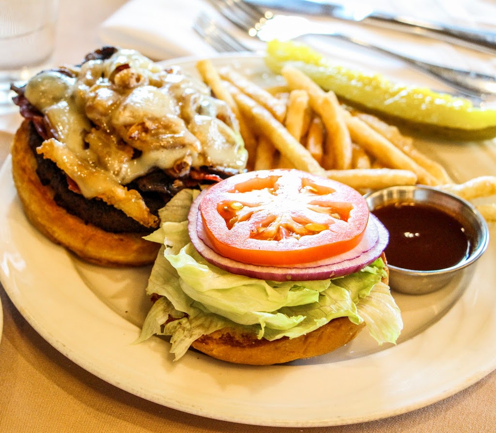 Silver Fox Steakhouse | restaurant | 3422 Energy Ln, Casper, WY 82604, USA | 3072353000 OR +1 307-235-3000