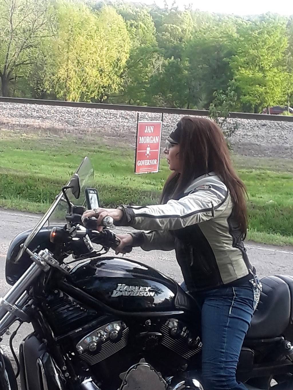 Chester Country Cafe | restaurant | 315 E Front Ave, Chester, AR 72934, USA | 4793694900 OR +1 479-369-4900